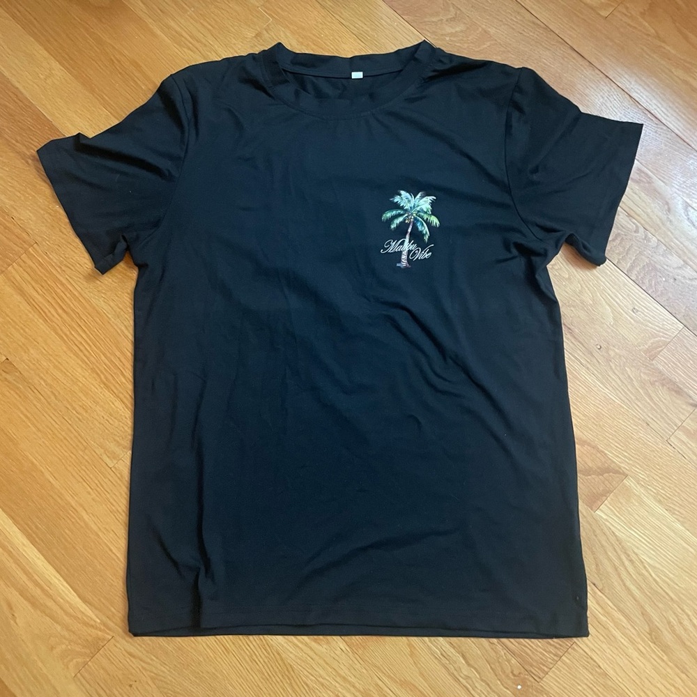 Malibu Vibe Graphic Tee
